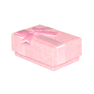 Ecrin boîte cadeau pour parure ou bague en carton de couleur rose avec un nœud papillon en textile de couleur rose. Intérieur en mousse noire.