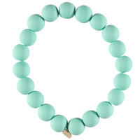 Bracelet élastique composé d'un fil de nylon et de perles de couleur turquoise.