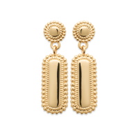 Boucles d'oreilles pendantes composées d'une puces rondes et d'un pendant rectangulaire en plaqué or jaune 18 carats.