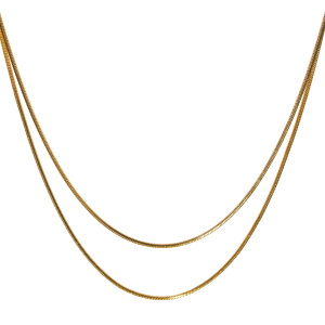 Collier sautoir ou multi tours composé d'une chaîne en acier doré. Fermoir mousqueton avec 8 cm de rallonge.