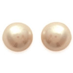 Boucles d'oreilles en argent 925/000 surmontées d'une perle d'imitation.