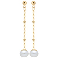 Boucles d'oreilles pendantes composées d'une chaîne en plaqué or jaune 18 carats d'une véritable perle d'eau douce.