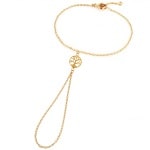 Bracelet chaîne de main avec arbre de vie en plaqué or.
