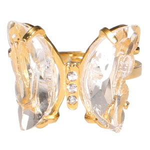 Bague en acier doré en forme de papillon sertie de 3 strass et sertie griffes de deux cristaux. Taille ajustable.
